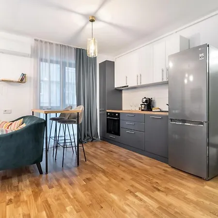 Charming Close To Unirii Square * Бухарест