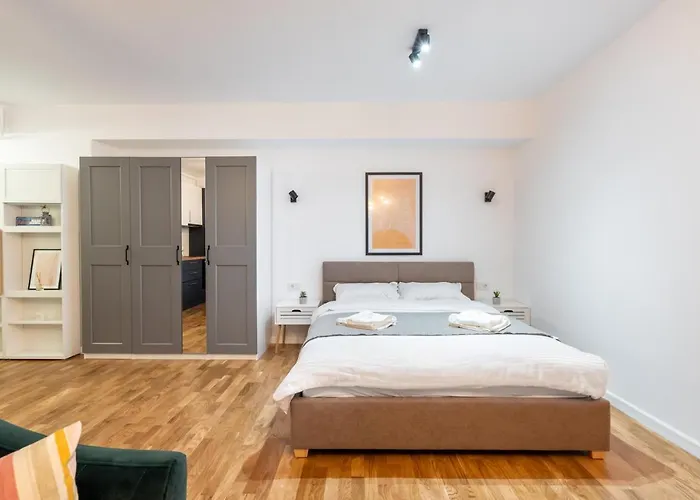 Charming Close To Unirii Square